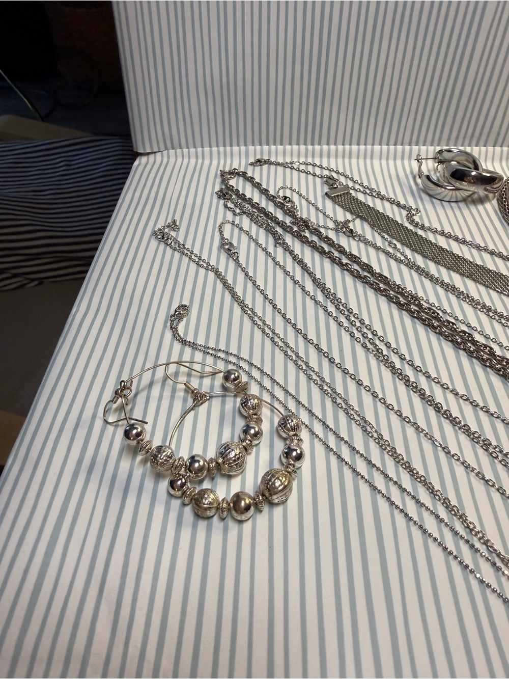 Grab Bag of Fashion Jewelry | Necklaces | Bracelets | Charms | Pendants - Picture 3 of 9